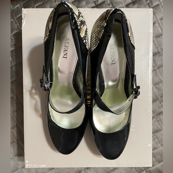 ALFANI MARY JANE HEELS-VERY GOOD CONDITION - Picture 2 of 6